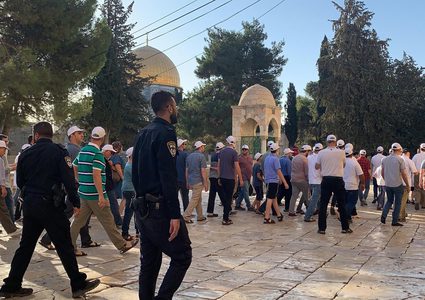 اقتحامات واسعة من قبل المستوطنين للمسجد الأقصى