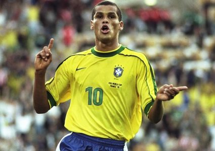 ريفالدو ينصح نيمار بالانتقال لعملاق إنجليزي