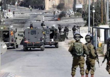 لليوم الخامس عشر.. الاحتلال يغلق مدخلي قرية المغير شرق رام الله