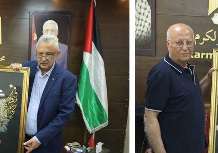 محافظ طولكرم يستقبل الأسيرين المحررين المناضلين كريم وماهر يونس