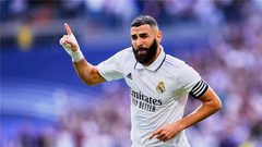 بنزيما يطلب نصيحة رونالدو بشأن العرض السعودي