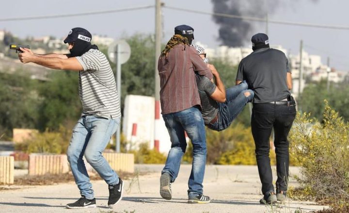 مستعربون يختطفون شابا من وسط مدينة جنين