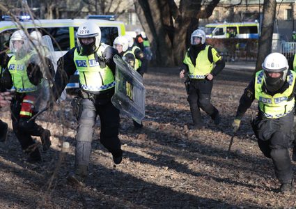 الجيش المصري: وفاة فرد أمن أثناء مطاردة مهربين على الحدود الدولية