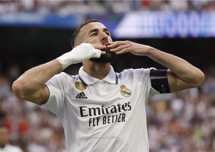 وداع عاطفي من بنزيما لجماهير ريال مدريد