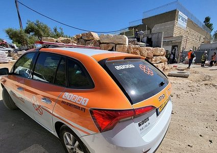 إصابة عامل بجروح خطيرة إثر تعرضه لحادث عمل في ورشة بناء