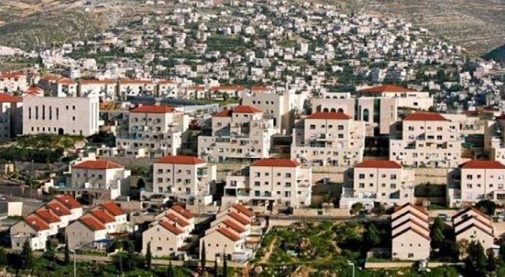 دولة الاحتلال تعلن نيتها مناقشة خطة استيطانية تقسم الضفة إلى نصفين