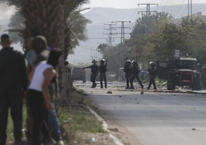 إصابة 6 مواطنين برصاص الاحتلال في مخيم عقبة جبر بأريحا