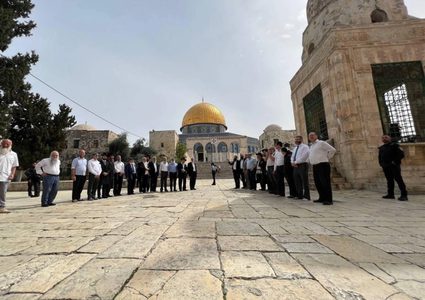 العليا لشؤون الكنائس: خطة تقسيم الأقصى ستجر المنطقة إلى أتون حرب دينية