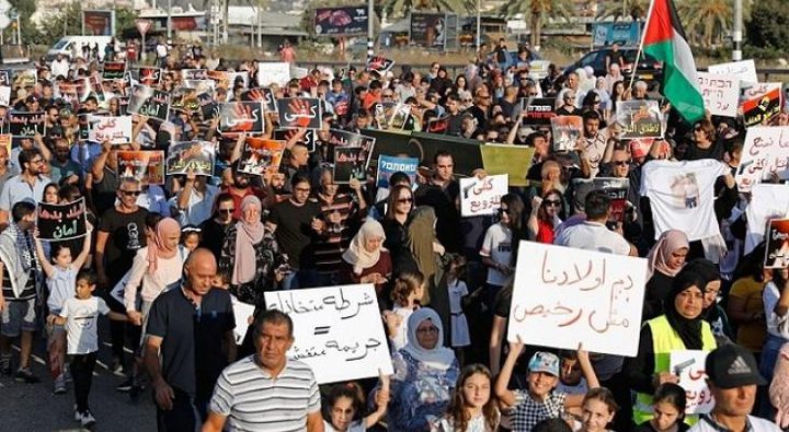 مظاهرات في الداخل احتجاحا على جرائم القتل