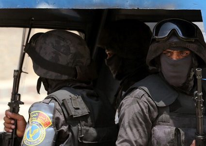 اقتحام سجن في مصر وهروب ١١