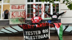 الحركة الأسيرة تستنكر اعتقال بريطانيا لعدد من أعضاء حركة "Palestine Action"