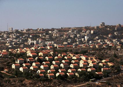 البرلمان العربي: مخططات بناء آلاف الوحدات الاستيطانية تحدٍ سافر للقانون الدولي