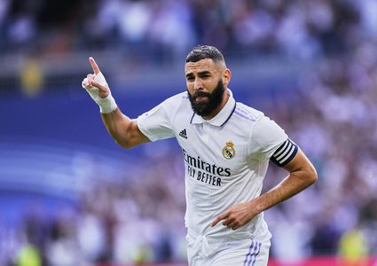 خياران لتعويض بنزيما على طاولة ريال مدريد