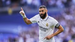 خياران لتعويض بنزيما على طاولة ريال مدريد