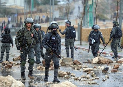 الاحتلال يقتحم مخيم عقبة جبر