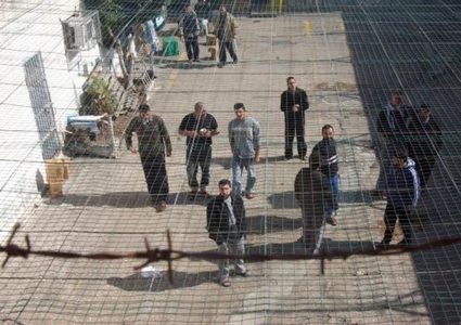 الاحتلال يجدد الاعتقال الإداري لأسير من برقين غرب جنين