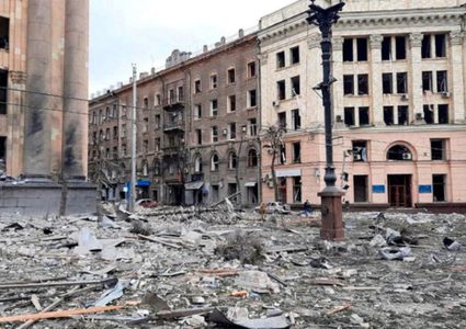 روسيا توسع سيطرتها على أوكرانيا وتستهدف البنية التحتية والقوات الأجنبية