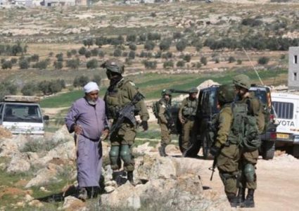 الاحتلال يفكك بركسات وخياما سكنية في الأغوار الشمالية