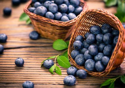 فاكهة تقلل ضرر الأشعة فوق البنفسجية على الجلد