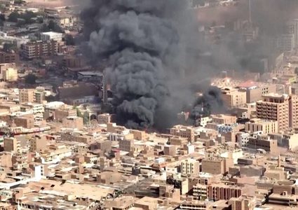 مقتل 17 بضربة جوية جنوب الخرطوم.. والحكومة تنفي التوصل لهدنة جديدة