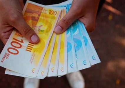 مجدلاني يكشف مستجدات صرف رواتب الموظفين ومخصصات الشؤون قبيل عيد الأضحى