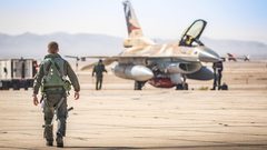 "جيش الاحتلال" يستغل العقبات في الاتفاق النووي