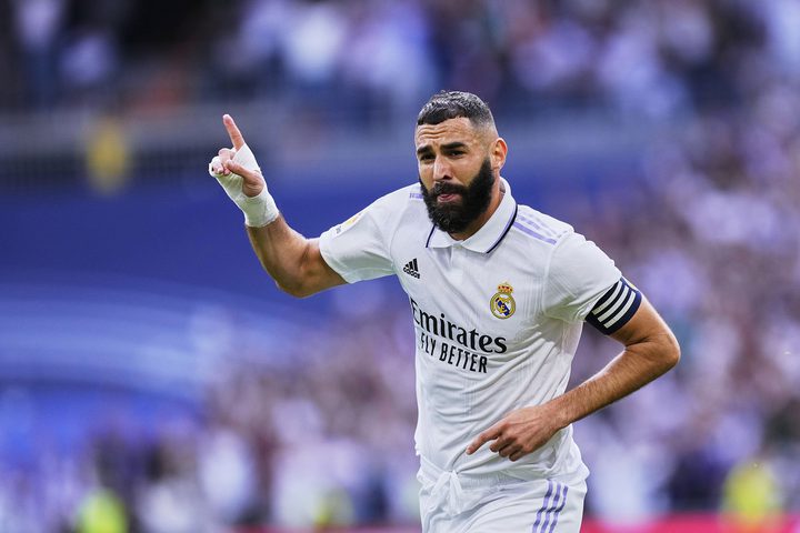 ريال مدريد يحصل على توقيع خليفة بنزيما
