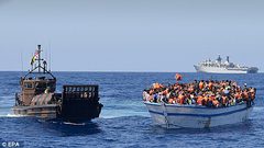 أكثر من 10 آلاف مهاجر عبروا قناة المانش إلى بريطانيا منذ مطلع 2023