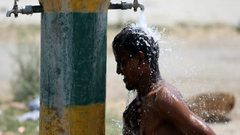 100 وفاة في موجة حر شديدة تضرب الهند