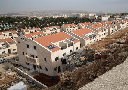 الإعلان عن مخطط لبناء آلاف الوحدات الاستيطانية بالضفة