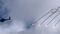 "الأباتشي" تستأنف هجماتها بالضفة بعد توقفها بانتفاضة الأقصى