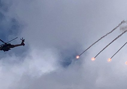 "الأباتشي" تستأنف هجماتها بالضفة بعد توقفها بانتفاضة الأقصى