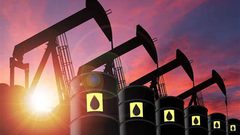 النفط يتراجع عقب خفض الصين أسعار الفائدة الرئيسية أقل من المتوقع