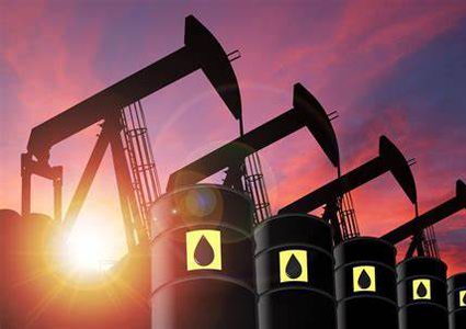 النفط يتراجع عقب خفض الصين أسعار الفائدة الرئيسية أقل من المتوقع