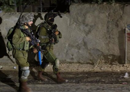 الاحتلال يعتقل شابين من أريحا على حاجز عسكري