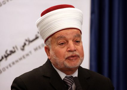 المفتي العام: صلاة عيد الأضحى المبارك الساعة 6:10 صباحا