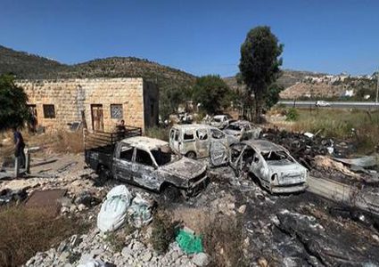 نابلس: جماهير شعبنا تشيّع جثماني الشهيدين الفالح وحشاش في مخيم بلاطة