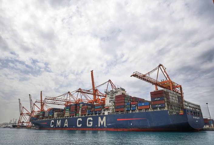 إيرادات قناة السويس بلغت 9.4 مليار دولار في السنة المالية الحالية