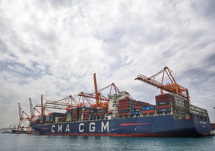 إيرادات قناة السويس بلغت 9.4 مليار دولار في السنة المالية الحالية