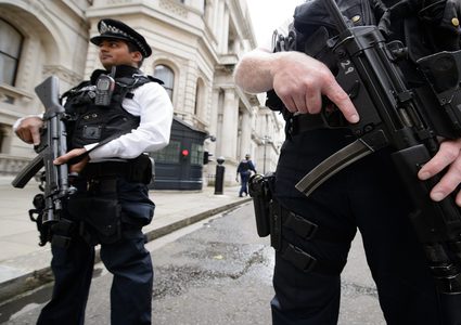 الشرطة البريطانية: تعرض شخصين للطعن في مستشفى بلندن