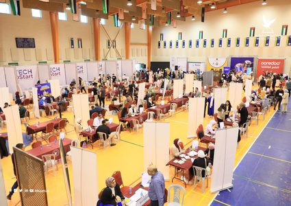 مركز التصميم الداخلي والديكور التلفزيوني في يوم التوظيف الذي عقد في جامعة النجاح