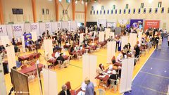 مركز التصميم الداخلي والديكور التلفزيوني في يوم التوظيف الذي عقد في جامعة النجاح