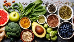 6 أطعمة تحميك من الإصابة بالسرطان والقلب