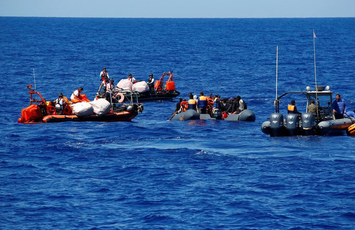 اتهام إسبانيا والمغرب بالتباطؤ في إنقاذ مهاجرين عالقين في البحر