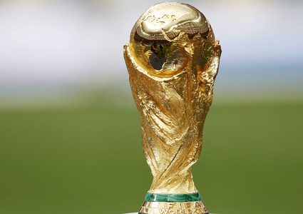 السعودية تتراجع عن استضافة مونديال 2030