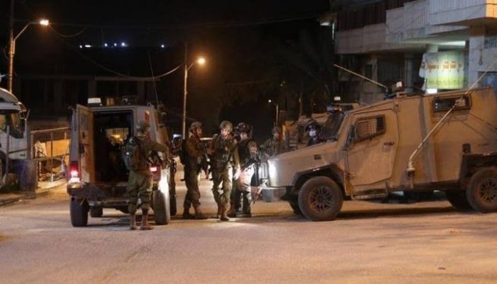 نابلس : إصابات واعتقالات خلال اقتحام الاحتلال المنطقة الشرقية