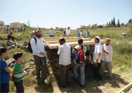 مستوطنون يهاجمون قرية عوريف جنوب نابلس