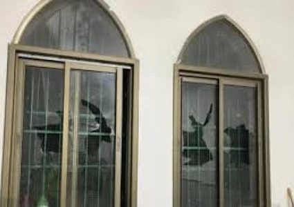 البرلمان العربي: إحراق المستوطنين نسخة من المصحف في عوريف عمل بغيض ومرفوض