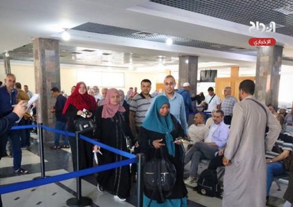 مغادرة الحجاج الحاصلين على مكرمة خادم الحرمين لذوي الشهداء والأسرى عبر معبر رفح