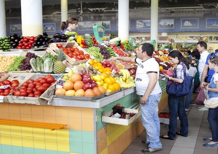 روسيا تسجل ثالث انخفاض بأسعار الغذاء فيما تعاني أوروبا من تضخم غير مسبوق